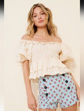 MAEVE Tailored Scallop Shorts